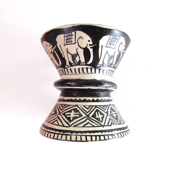 Vintage heavy ceramic candle pillar holder tribal pattern with elephants - Picture 4 of 7